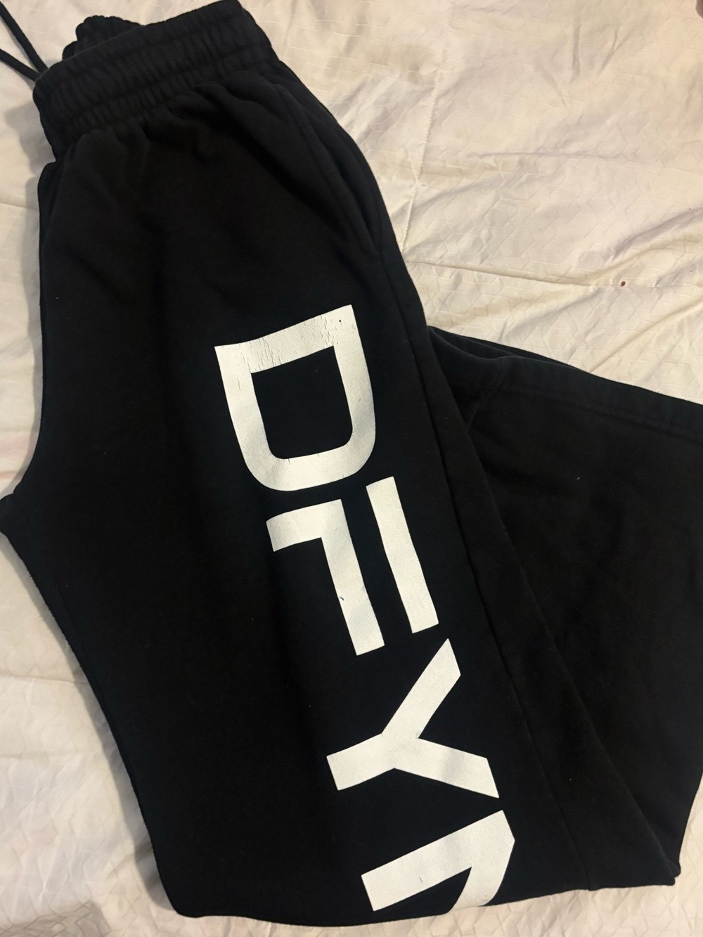 DFYNE SIGNATURE JOGGERS IN MIDNIGHT BLACK